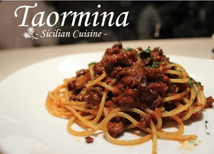 Plate of pasta with meat sauce