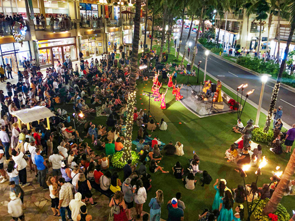 7 Days of Holiday Mele